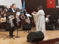 Gazi Üniversitesi Akademisyenler ve İdari Personel Türk Sanat Müziği Korosu yeni yılda seyircisi ile buluştu