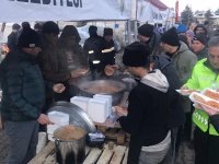 NALLIHAN BELEDİYESİ DEPREM BÖLGESİNDE AŞEVİ AÇTI