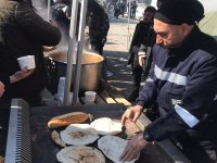 NALLIHAN BELEDİYESİ DEPREM BÖLGESİNDE AŞEVİ AÇTI