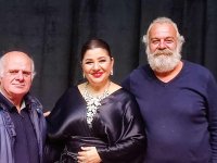 24 Kasım Öğretmenler günü dolayısıyla Değerli sanatçımız Çiğdem Gürdal  Konser verdi