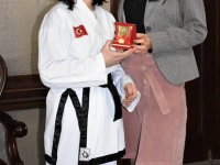 NALLIHAN BELEDİYEMİZDEN BAŞARILI ÖĞRENCİLERİMİZE ALTIN ÖDÜLÜ