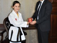 NALLIHAN BELEDİYEMİZDEN BAŞARILI ÖĞRENCİLERİMİZE ALTIN ÖDÜLÜ