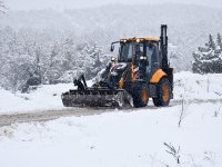 KAR TEMİZLEME VE TUZLAMA ÇALIŞMALARI DEVAM EDİYOR