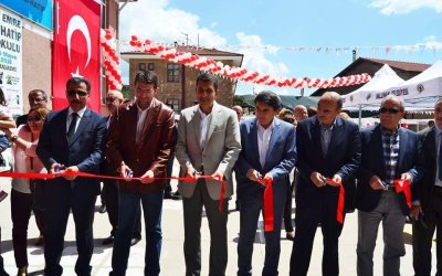 Nallıhan Tapduk Emre İmam Hatip Ortaokulu’nda TÜBİTAK Desteğiyle Kurulan “Bilim Fuarı” Açıldı.