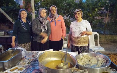 Kılıçlar İftar Yemeği Verdi