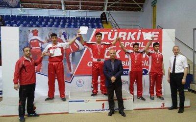 Berk Yiğit Sarıyar'ımıza Altın Madalya getirdi