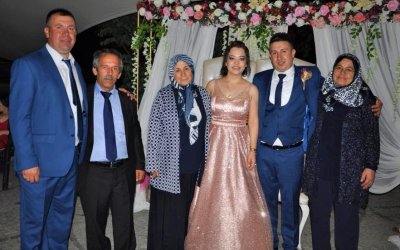 BAYRAMDA DÜĞÜNÜMÜZ VAR