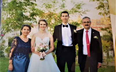 MUTLULUKLAR DİLERİZ