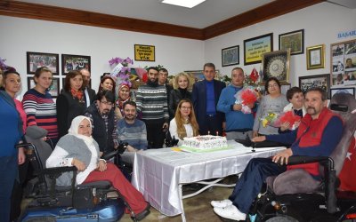 BAŞKAN ÖNTAŞ ENGELLİLERİ ZİYARET ETTİ