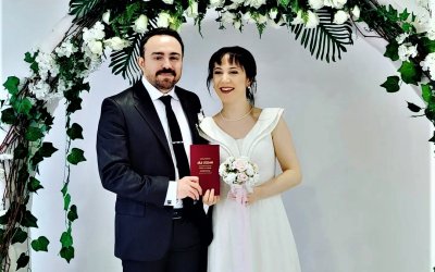 ERDİ SİNGER'İN MUTLU GÜNÜ