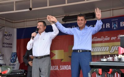 MELİH GÖKÇEK İLÇEMİZ NALLIHAN'DA