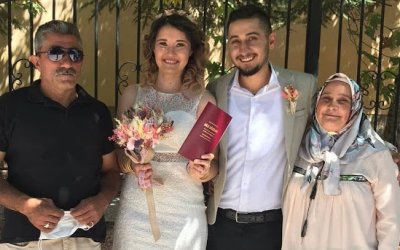 EVLENİYORUZ DÜĞÜNÜMÜZE BEKLERİZ