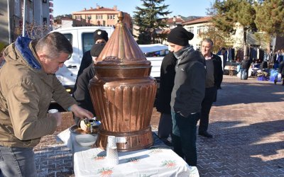 NALLIHAN BELEDİYEMİZDEN SABAHLARI ÜCRETSİZ SALEP İKRAMI