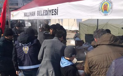 NALLIHAN BELEDİYESİ DEPREM BÖLGESİNDE AŞEVİ AÇTI