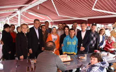 NALLIHAN BELEDİYE'MİZDEN ENGELLİLER HAFTASI'NDA ENGELLİ VATANDAŞLARIMIZA ÖZEL HEDİYELER