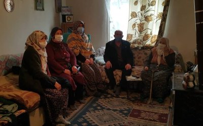 YAŞLILAR ZİYARET EDİLDİ, HEDİYELER VERİLDİ