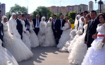 Ankara Büyükşehir Belediye'sinden 217 çifte toplu nikah töreni