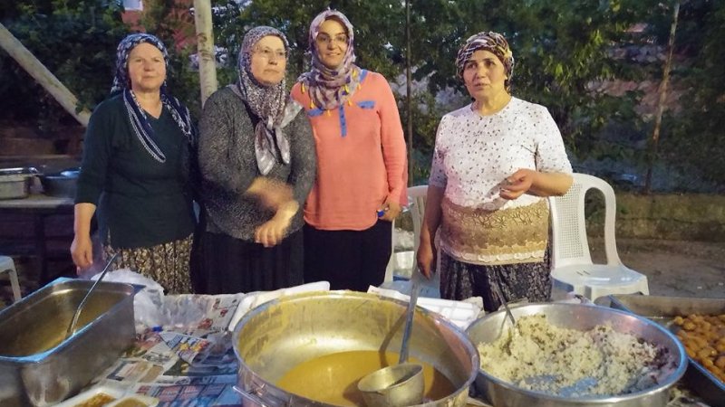 Kılıçlar İftar Yemeği Verdi