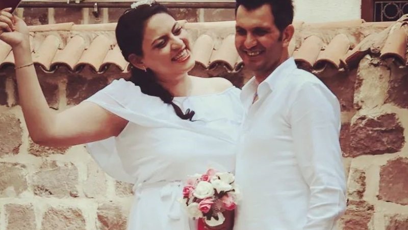 NESLİHAN'IMIZA MUTLULUKLAR DİLERİZ