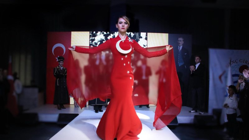 SARIYAR'LI MANKENLERİMİZLE GURUR DUYUYORUZ