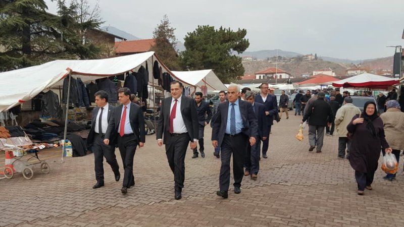 GÖNÜLLERİN BAŞKANI YENİDEN SEÇİLDİ