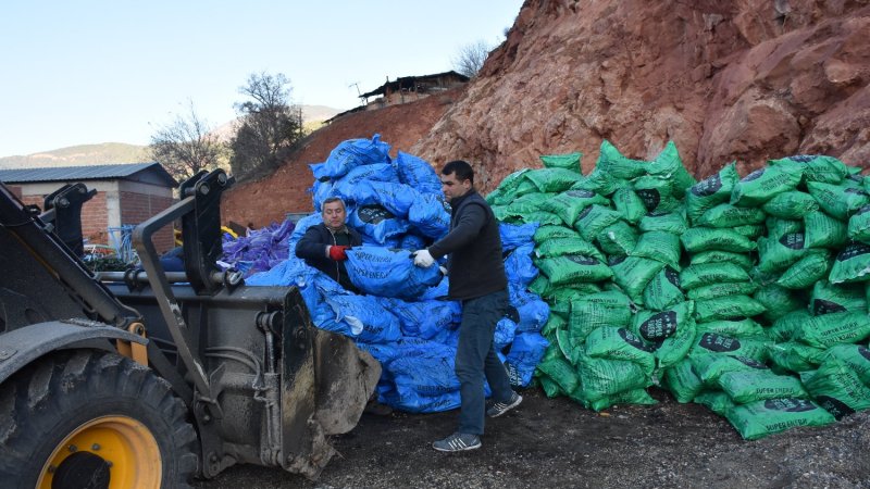 NALLIHAN BELEDİYE'MİZDEN SARIYAR'IMIZA KÖMÜR YARDIMI