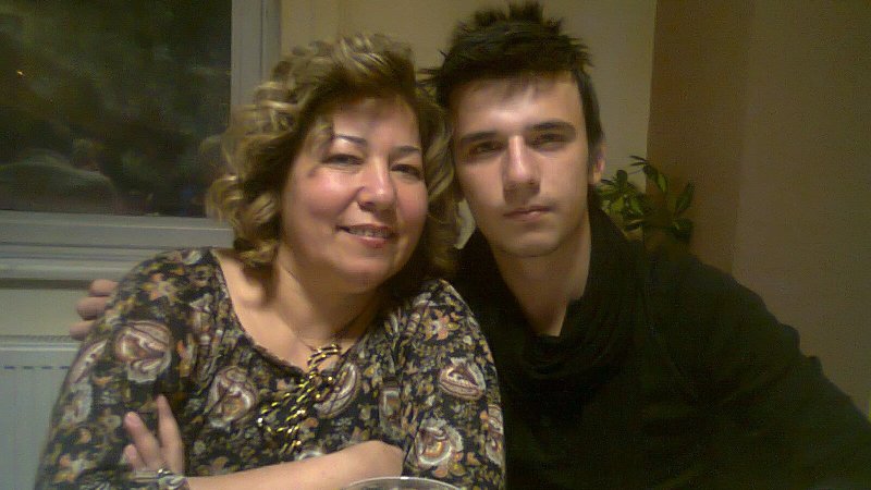 BİZİMKİLER ASKERE GİDİYOR