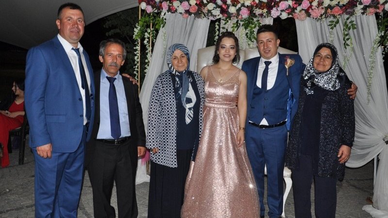 Büşra'mız ile Ahmet'imiz Nişanlandı