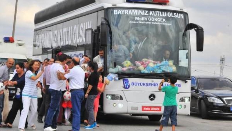 ÇOCUKLARA ÇİFTE BAYRAM