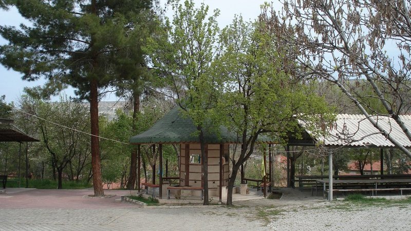 Bayram Öncesi Mezarlığımız Temizlendi