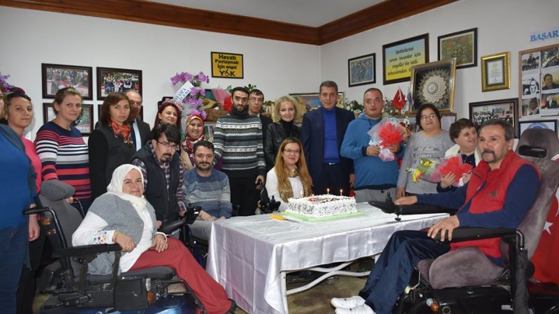 BAŞKAN ÖNTAŞ ENGELLİLERİ ZİYARET ETTİ