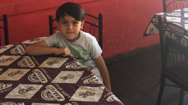 SÜNNET DÜĞÜNÜMÜZE TÜM DOSTLARIMIZI SARIYAR'IMIZA BEKLİYORUZ