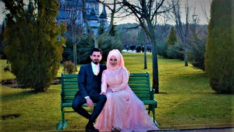 DÜĞÜNÜMÜZE TÜM DOSTLARIMIZI BEKLERİZ