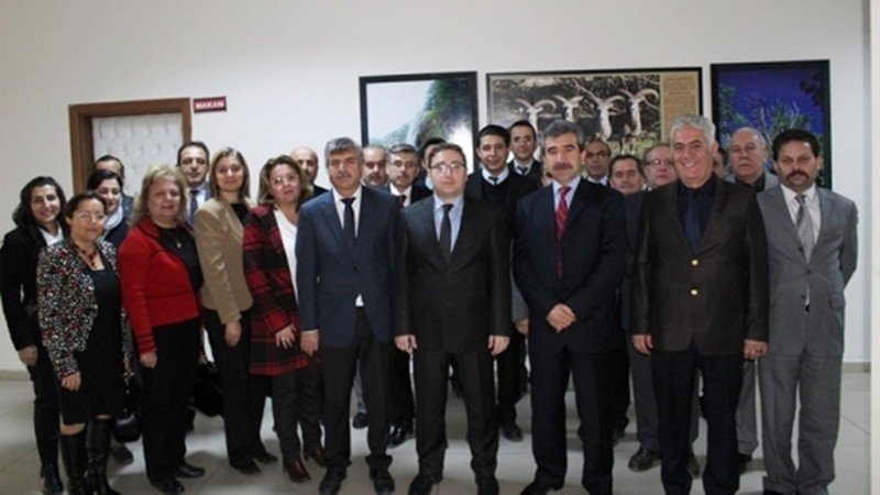 İlçemiz Milli Eğitim Müdürlüğü Tam Kadro Kaymakamamız Dr. İsmail Altan Demirayak’a Veda Ziyaretinde Bulundular.