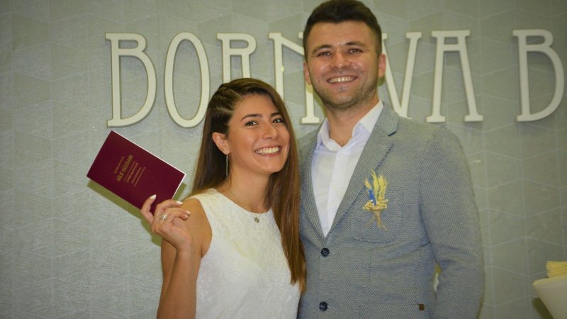 MURAT'IMIZ GÖNLÜNÜ MAGDALENA'YA KAPTIRDI