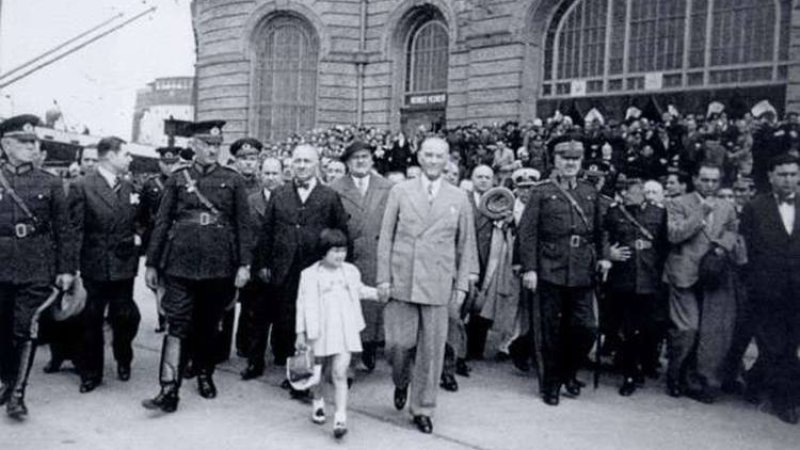 MUSTAFA KEMAL ATATÜRK ANKARA'DA