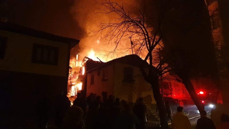 NALLIHAN'IMIZDAKİ YANGIN KORKUTTU