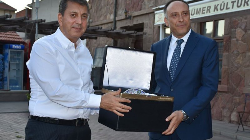 TAYİNİ ÇIKAN KAYMAKAMIMIZA VEDA YEMEĞİ