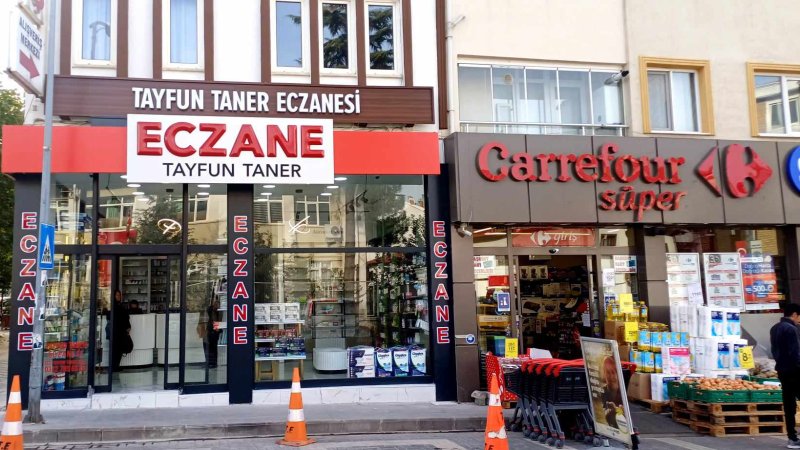 TAYFUN TANER ECZANESİ YENİLENDİ