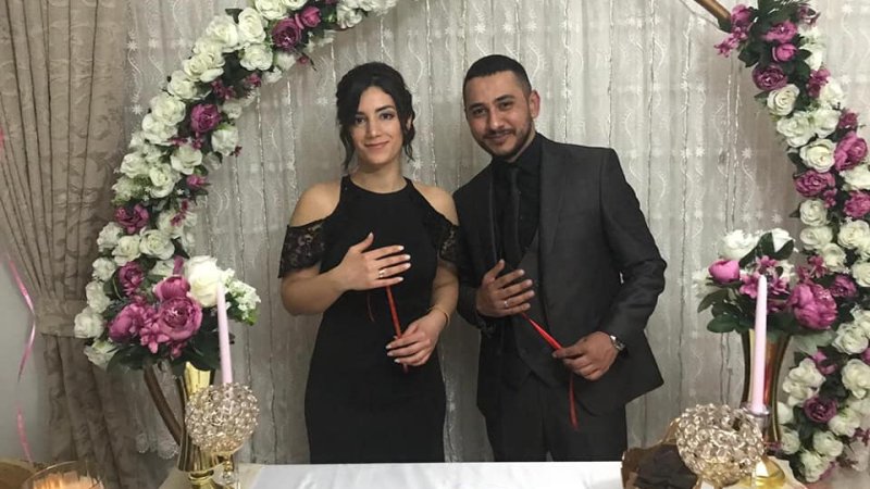 EVLENİYORUZ TÜM DOSTLARIMIZI DÜĞÜNÜMÜZE BEKLERİZ