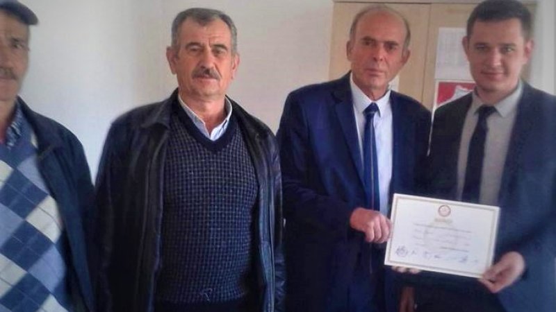 MUHTAR ŞAHİN AYHAN SEÇMENLERE TEŞEKKÜR ETTİ.