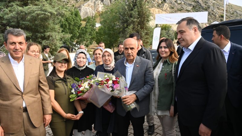 TARIM VE ORMAN BAKANI VAHİT KİRİŞÇİ NALLIHAN-ÇAYIRHAN KUŞ CENNETİNDE